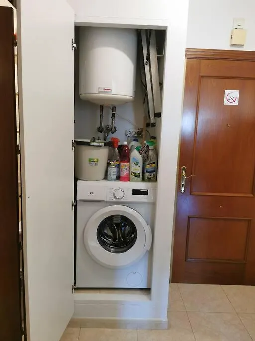 Apartment Sea View With Balcony. Queen Size Bed. High Speed Internet Aguadulce