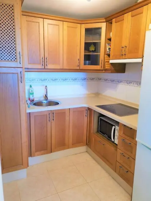 Sea View With Balcony. Queen Size Bed. High Speed Internet Aguadulce